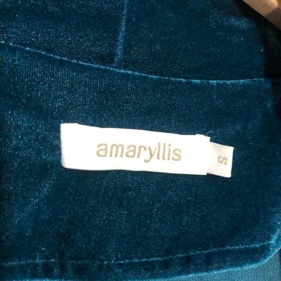 New Amaryllis Velvet Drape Open Front Cardigan - Picture 5 of 12